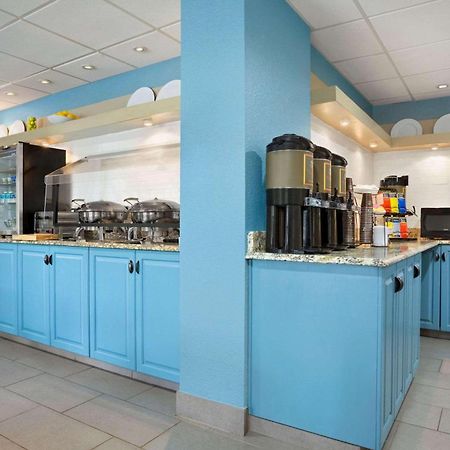 Country Inn & Suites By Radisson, Charlotte University Place, Nc Εξωτερικό φωτογραφία