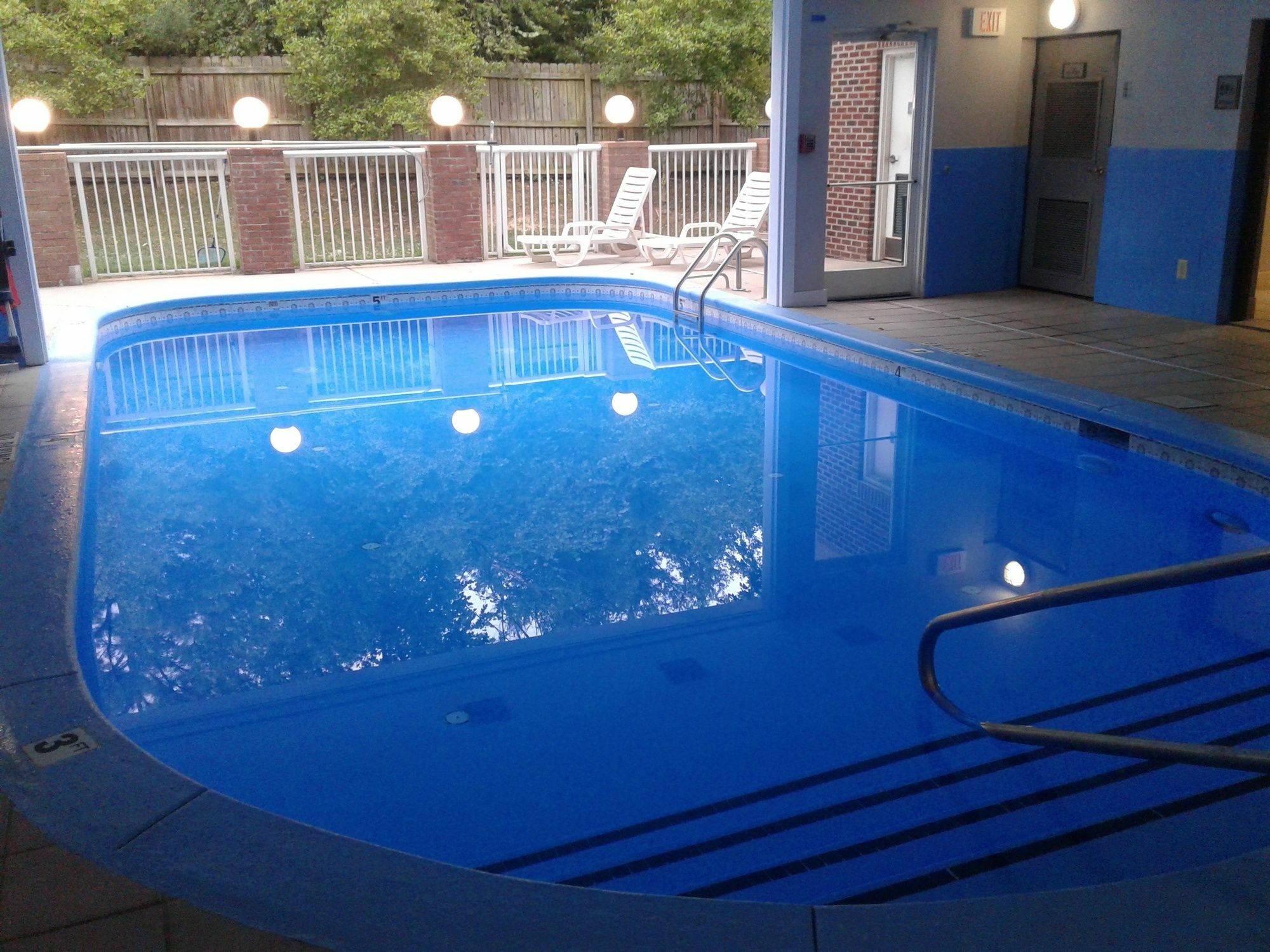 Country Inn & Suites By Radisson, Charlotte University Place, Nc Εξωτερικό φωτογραφία